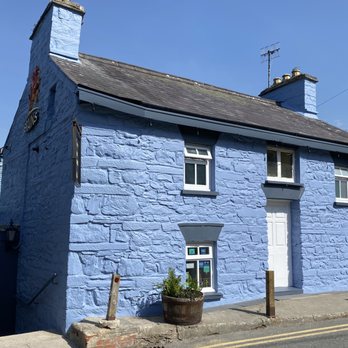 The Ferry Inn - Pubs Near Me - Cardigan, PEM