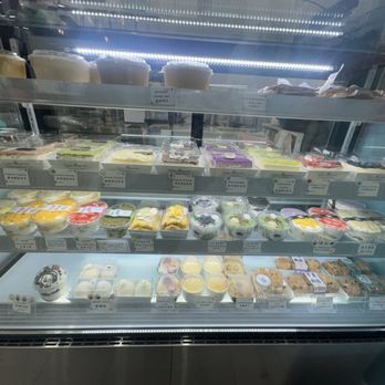 S Cake - Dessert fridge - Desserts Near Me - Brooklyn, New York