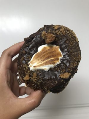 District Doughnut by null