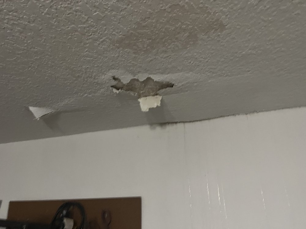 Slide of El Mago Roofing