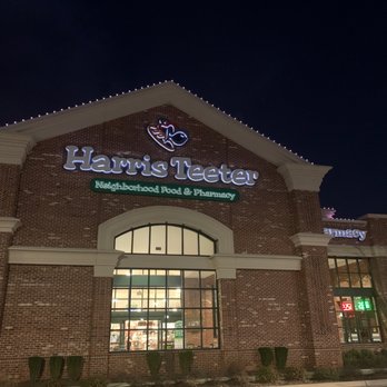 Harris Teeter - the front of the store at night - Grocery Near Me - Belmont, North Carolina Harris Teeter - the front of the store at night - Grocery Near Me - Belmont, North Carolina
