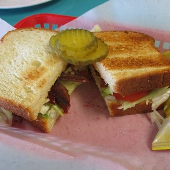 Doxie's Dine In - Basic BLT... - American Near Me - Wilbur, Washington