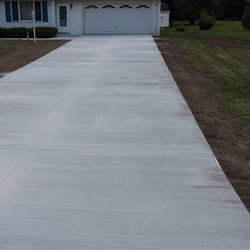 Pattee's Concrete Work - Nice driveway we poured.