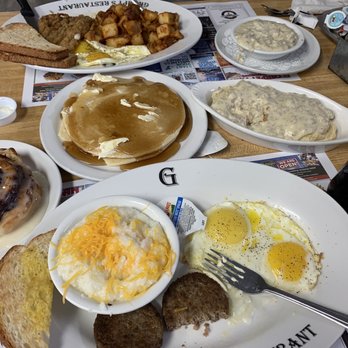 Grumpy's Restaurant - Grumpy's Big Breakfast, Hot Cinnamon Roll, Country Fried Steak Plate, Biscuit & Gravy - Breakfast & Brunch Near Me - Orange Park, Florida