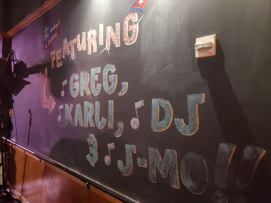 PETE'S DUELING PIANO BAR by null