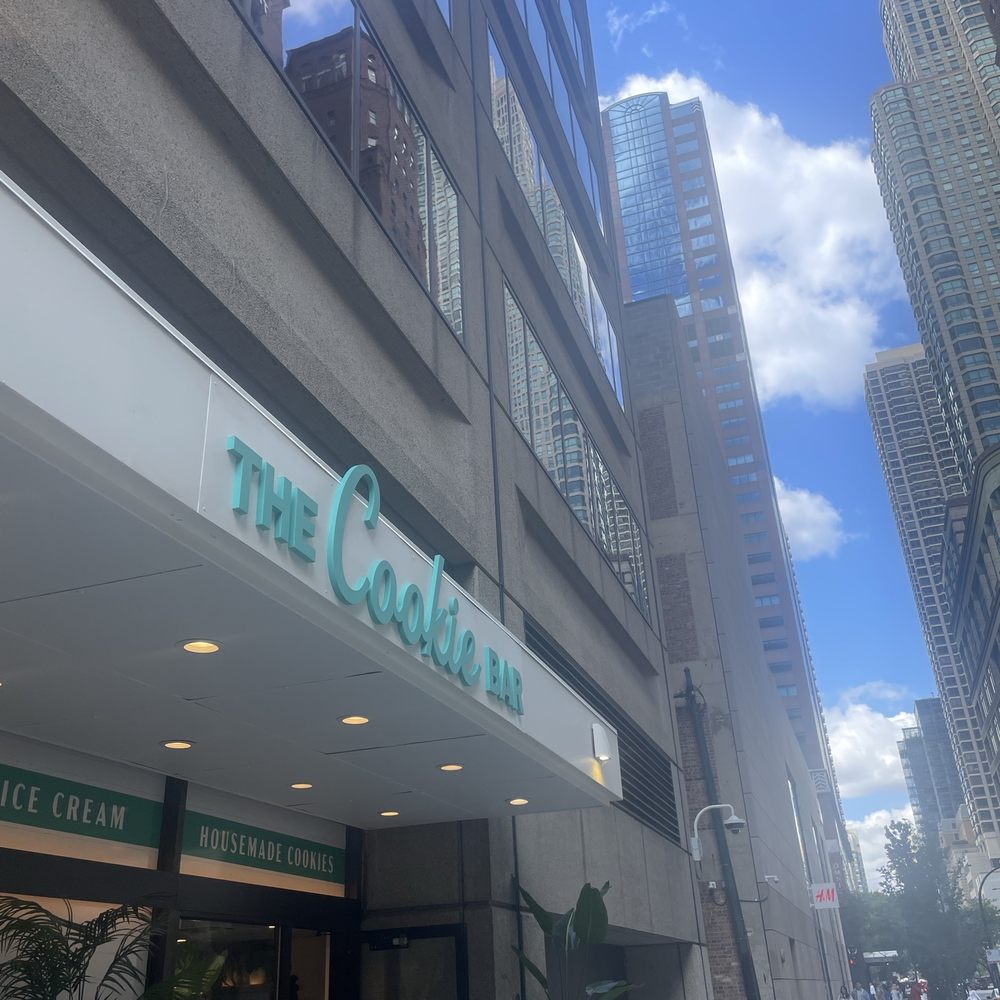 The Cookie Bar by Summer House - Outside - Desserts Near Me - Chicago, Illinois The Cookie Bar by Summer House - Outside - Desserts Near Me - Chicago, Illinois