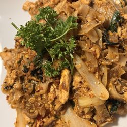 Thai Orchid - Drunken Noodles with Chicken