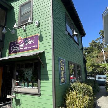 Linn's Easy As Pie Café - Desserts Near Me - Cambria, California Linn's Easy As Pie Café - Desserts Near Me - Cambria, California