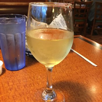 Sizzler - Chardonnay, great pour! - Seafood Near Me - Culver City, California Sizzler - Chardonnay, great pour! - Seafood Near Me - Culver City, California