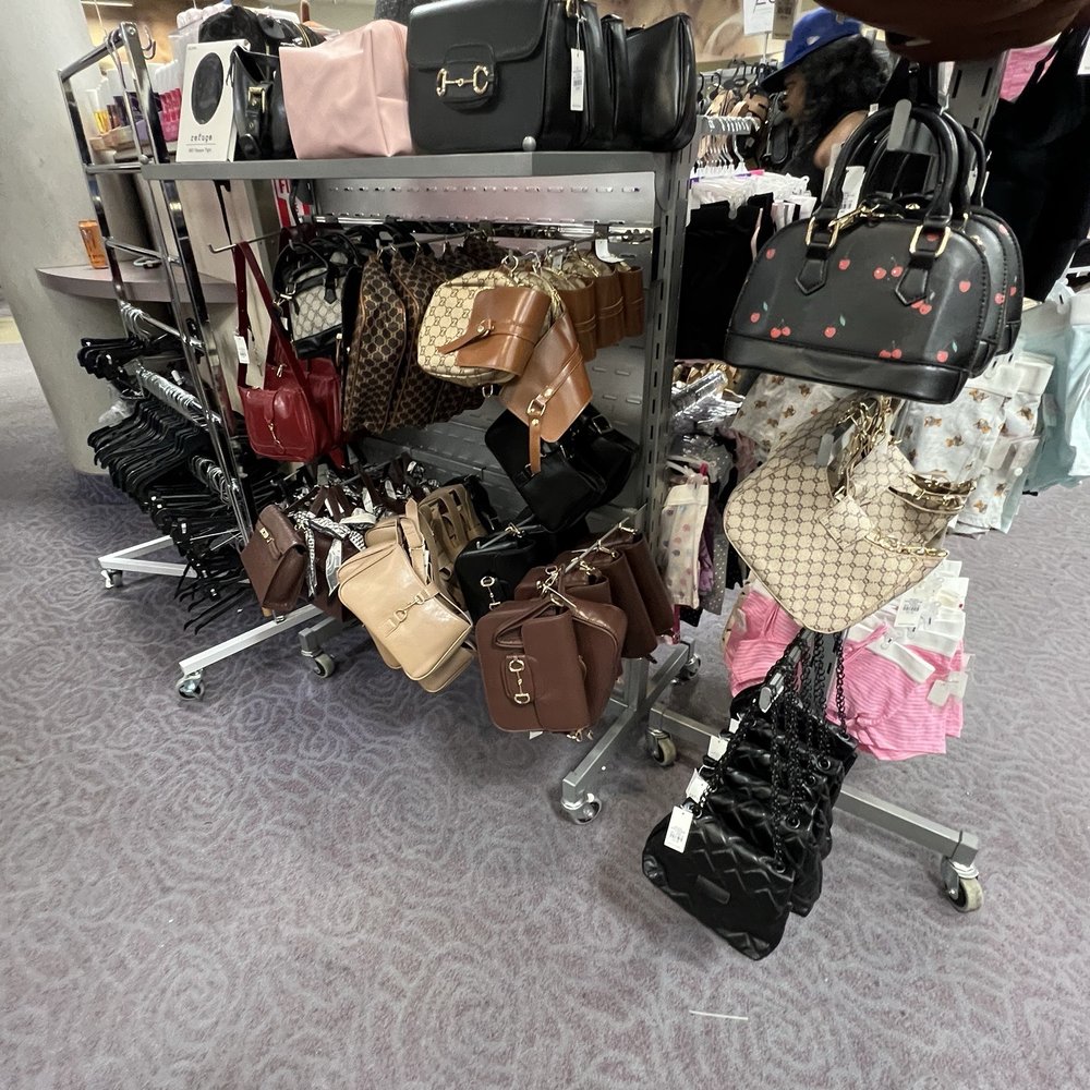 Charlotte Russe - Women's Clothing Near Me - St. Peters, Missouri Charlotte Russe - Women's Clothing Near Me - St. Peters, Missouri