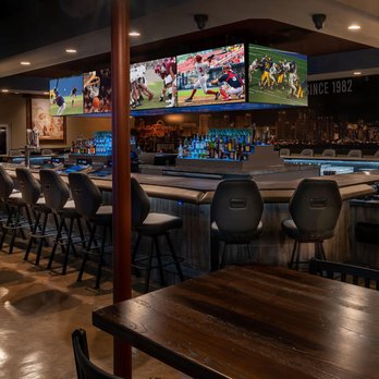 PT'S Gold - a sports bar with a lot of seats - Sports Bars Near Me - Las Vegas, Nevada PT'S Gold - a sports bar with a lot of seats - Sports Bars Near Me - Las Vegas, Nevada