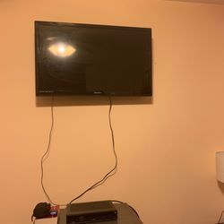 First Call Electric - Mounted my tv fast