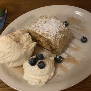 Mountain Brauhaus - Apfel Strudel - New American Near Me - Gardiner, New York Mountain Brauhaus - Apfel Strudel - New American Near Me - Gardiner, New York
