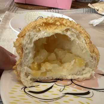 Chinese Bakery and Deli - Pineapple bun with pineapple - Bakeries Near Me - San Leandro, California Chinese Bakery and Deli - Pineapple bun with pineapple - Bakeries Near Me - San Leandro, California