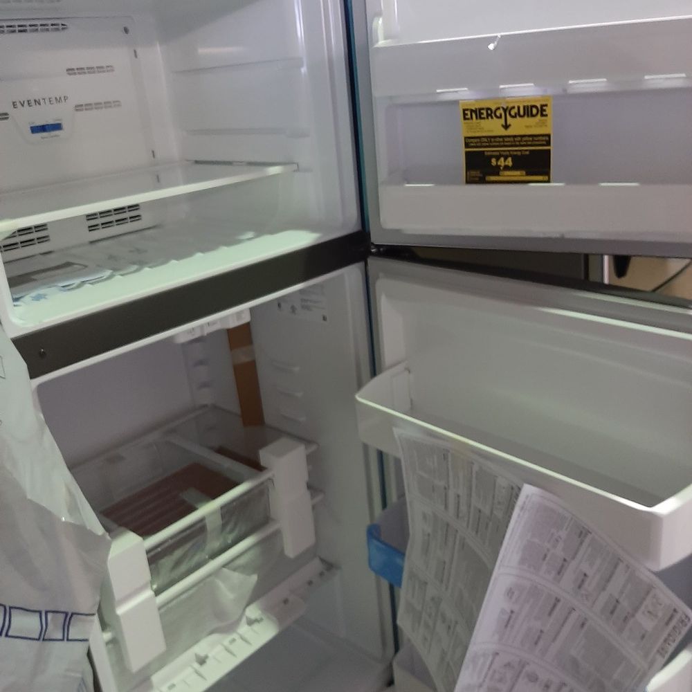 Fort Road Appliances - Frigidaire(R) 30" Top-Freezer Refrigerator - 18.3 cu. ft. - SS $650 + delivery $50 + 5%gst cheap when compare with other stores - Appliances & Repair Near Me - Edmonton, Alberta