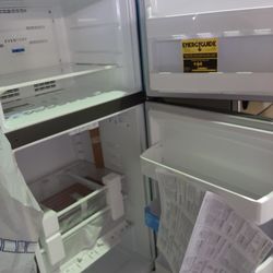 Fort Road Appliances - Frigidaire(R) 30" Top-Freezer Refrigerator - 18.3 cu. ft. - SS $650 + delivery $50 + 5%gst cheap when compare with other stores