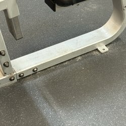 Anytime Fitness - Roseville - Filthy floors