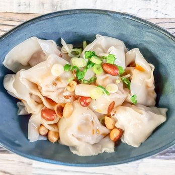 Luyixian - Red Oil Wontons - Shanghainese Near Me - Alhambra, California