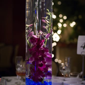 The Dizzy Daisy - Reception Center Piece - Florists Near Me - Orange, California The Dizzy Daisy - Reception Center Piece - Florists Near Me - Orange, California
