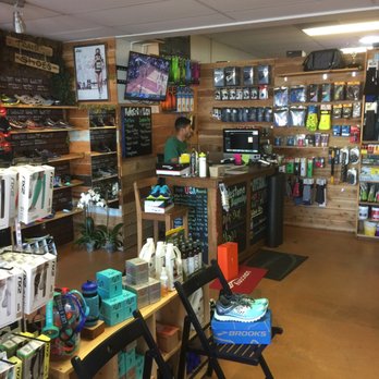 Milestone Running - Knows his shoes - Sports Wear Near Me - San Diego, California Milestone Running - Knows his shoes - Sports Wear Near Me - San Diego, California