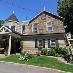 Inn at the Falls