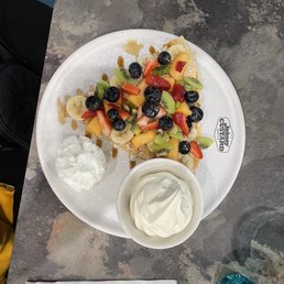 Fruit crepe