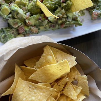 Fresa Mexican Kitchen & Tequila Bar - Chunky Guacamole - Mexican Near Me - Everett, Washington