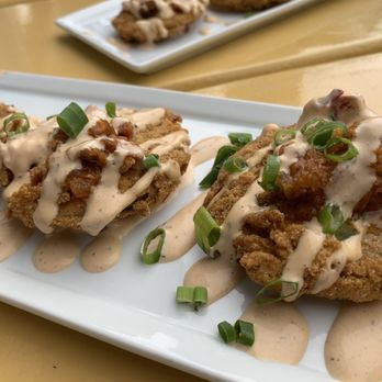 Del's Hideout - Fried green tomatoes. Recommendation: ask for all the toppings on the side - Barbeque Near Me - San Diego, California
