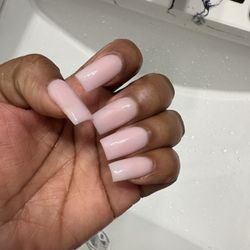 Xclusive Nail Bar Salon - Manicure done by Lynn. 10 out of 10.