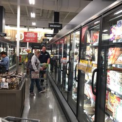 Earth Fare - Frozen aisle