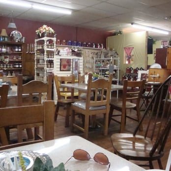 Mineola Mercantile - Home of Farm House Fried Pies - Gift Shops Near Me - Mineola, Texas