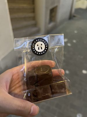 Max Chocolatier by null