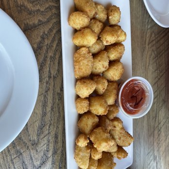 Bunker Seafood and Spirits - Cheese curds appetizer - Seafood Near Me - Birch Harbor, Maine