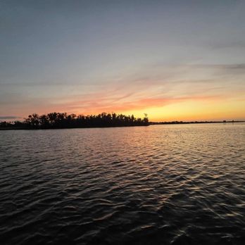 Tommy B Boating - Magical sunsets - Boat Tours Near Me - Crystal River, Florida Tommy B Boating - Magical sunsets - Boat Tours Near Me - Crystal River, Florida