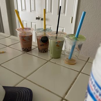 Tapioca Express - Strawberry Green Tea Matcha Latte Taro Thai Milk Tea - Coffee & Tea Near Me - Sacramento, California