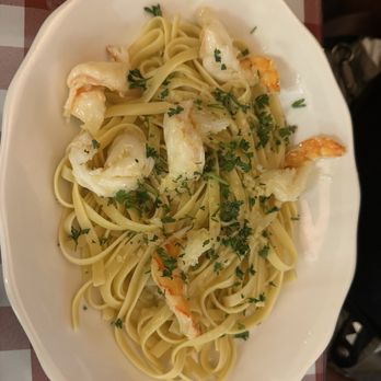 Scarantino's Italian Inn - Shrimp Fettuccine - perfect consistency and great taste - Italian Near Me - Glendale, California