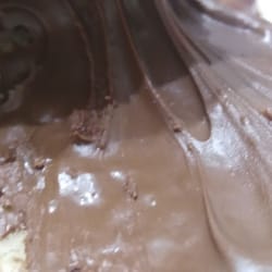 Fabiolotto - Tutti i suoi prodotti sono sempre pieni di crema o di nutella!!! Slurp!!