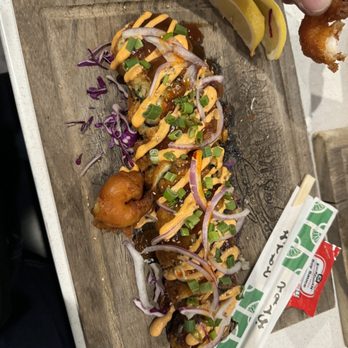 Kalaveras - Dragon roll - Bars Near Me - Moreno Valley, California