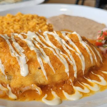 Chilaquiles Los Compadres - Chilies Rellno - Breakfast & Brunch Near Me - Santa Rosa, California Chilaquiles Los Compadres - Chilies Rellno - Breakfast & Brunch Near Me - Santa Rosa, California