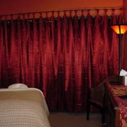 Massage For Health and Day Spa - Massage For Health and Day Spa treatment room