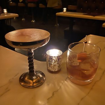 Eleven Twenty-Two - Gentlemen's Agreement & Donald Draper Old Fashion. - Cocktail Bars Near Me - Paso Robles, California