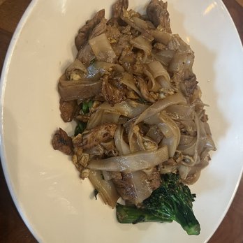 Torsap Thai Kitchen - Pad See You - Thai Near Me - Walnut Creek, California Torsap Thai Kitchen - Pad See You - Thai Near Me - Walnut Creek, California