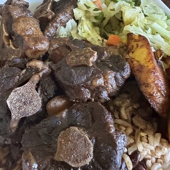 Island Spice - Oxtail regular size - Caribbean Near Me - San Diego, California