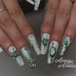 Aurora Nails