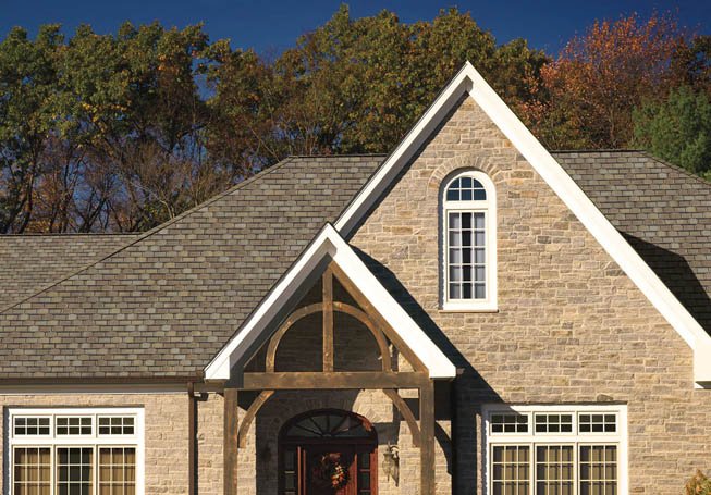 Slide of Silvestre Roofing