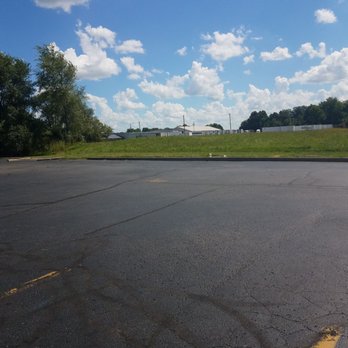 Taco Bell - Trash - Fast Food Near Me - Daleville, Indiana