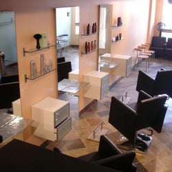 Bello Hair Studio - Stations area
