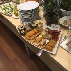 Golden Tulip - Frühstück mit Räucherfisch