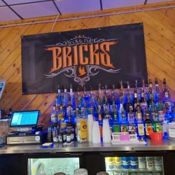 Brick's Pub & Grub