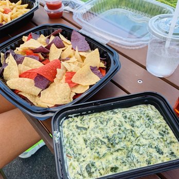 Chit Chat Diner - Spinach and artichoke dip - Diners Near Me - West Orange, New Jersey